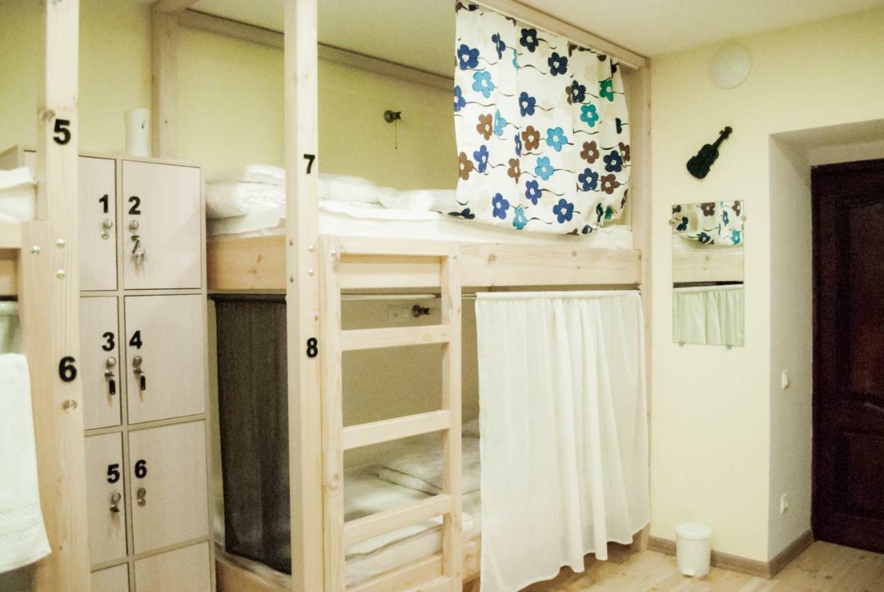 Hostel Uyutniy Dvorik Odessa Exterior foto